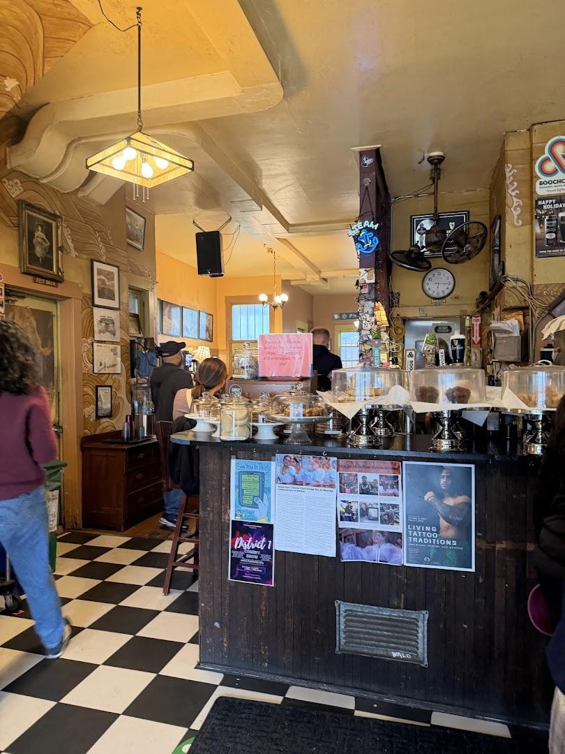 Simple Pleasures Cafe
